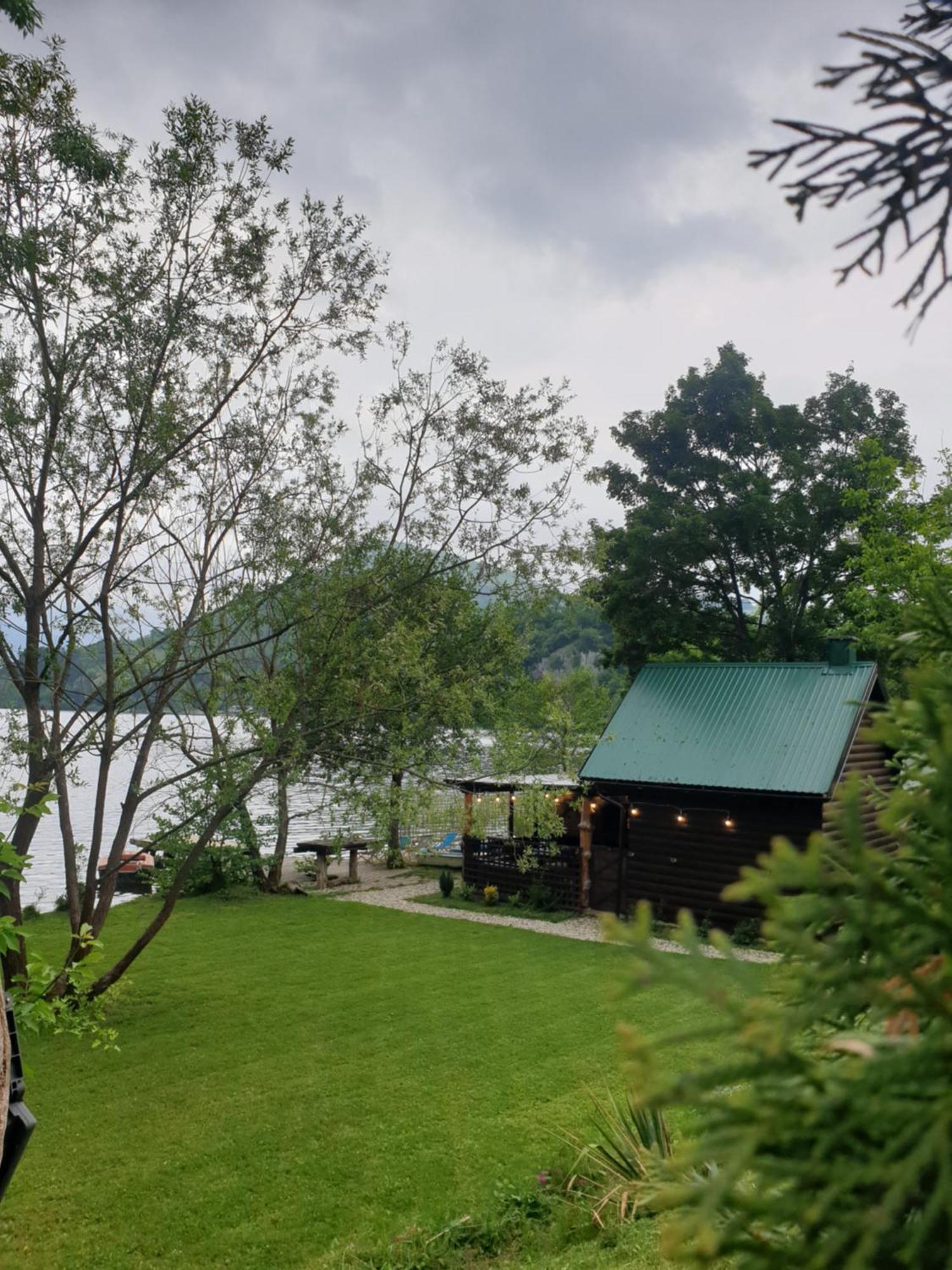 Jajce Lake Cottage-Plivsko Jezero Esterno foto