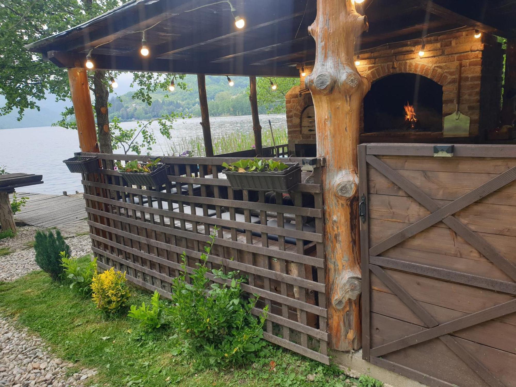 Jajce Lake Cottage-Plivsko Jezero Esterno foto
